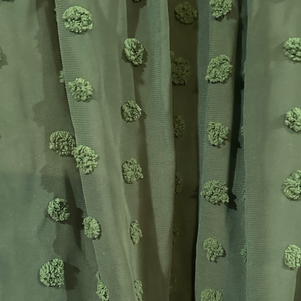 Elegant Green Women's Top - Picture 3 of 5